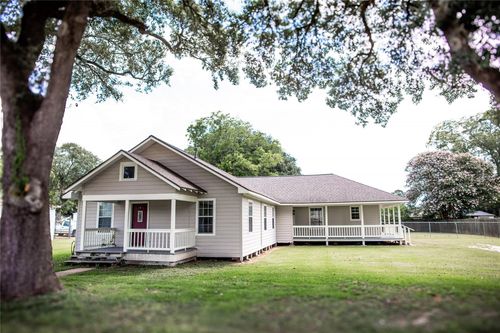 403 Leveridge St, East Bernard, TX, 77435-8293 | Card Image