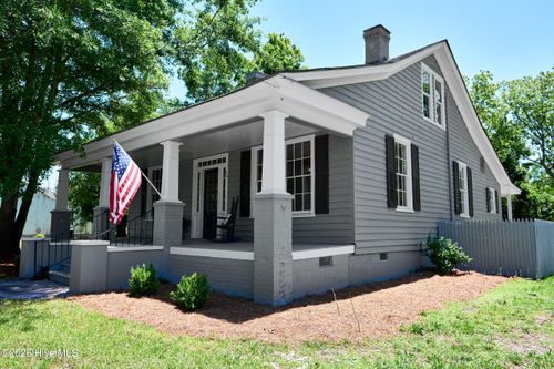 319 W Grubb St, Hertford, NC, 27944-1321 | Card Image