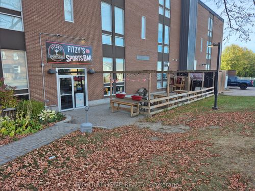 {{alt}} | Card Image