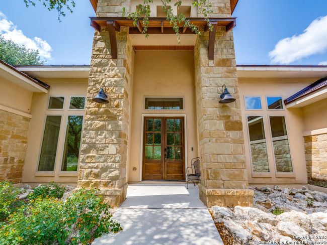 1556 Canyon Lake Dr, House other with 4 bedrooms, 4 bathrooms and null parking in Canyon Lake TX | Image 8