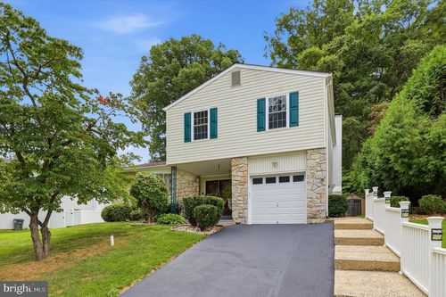 1351 Clover Ln, FEASTERVILLE TREVOSE, PA, 19053-2224 | Card Image