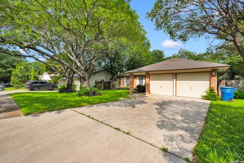 6427 Ridge Place St, San Antonio, TX, 78250-4038 | Card Image