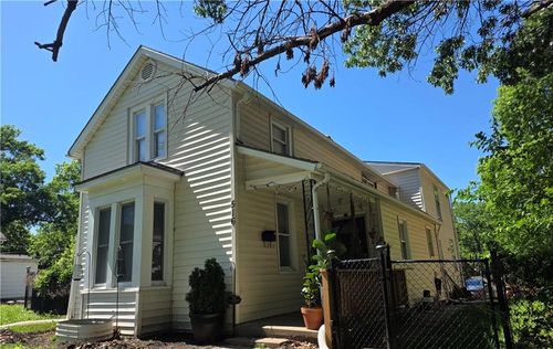 516 Linn St, Leavenworth, KS, 66048-3333 | Card Image