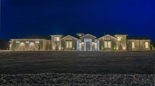 18 Chamisa Rd, Placitas, NM, 87043-9111 | Card Image