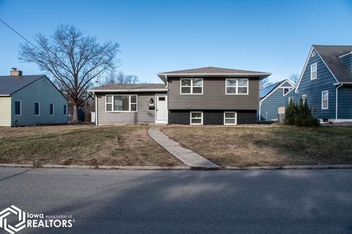 125 W Alta Vista Ave, Ottumwa, IA, 52501-1437 | Card Image