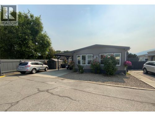 45 - 999 Burnaby Ave, House with 2 bedrooms, 1 bathrooms and 3 parking in Penticton BC | Card Image