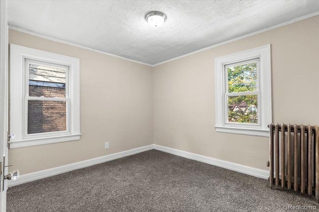 3225 Leslie St, House other with 3 bedrooms, 2 bathrooms and null parking in Detroit MI | Image 15