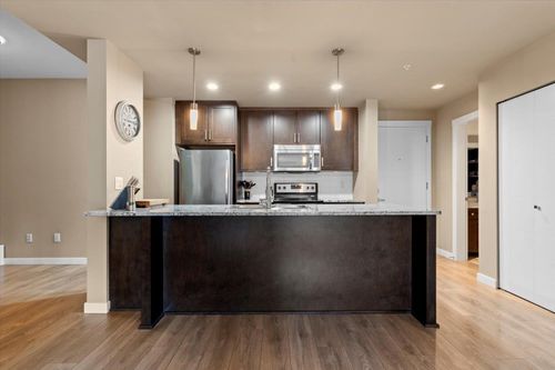 402-2242 Whatcom Rd, Abbotsford, BC, V3G0G3 | Card Image