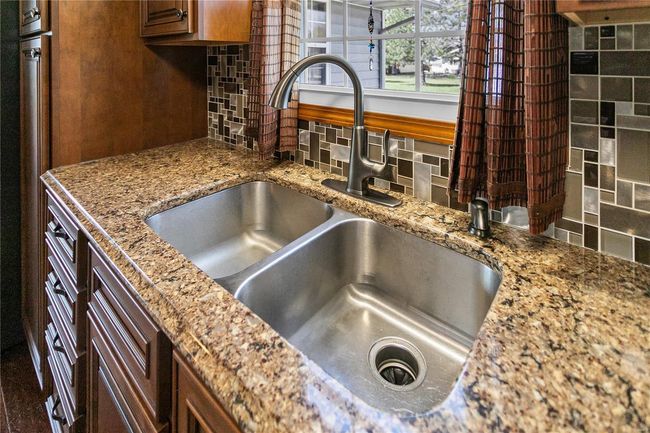 708 N Giddings Ave, House other with 3 bedrooms, 2 bathrooms and 2 parking in Jerseyville IL | Image 25