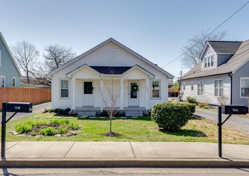 131 E Park Ave, Gallatin, TN, 37066-3336 | Card Image