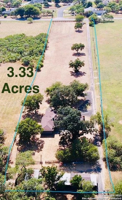 3010 Triple Tree Dr, China Grove, TX, 78263-5007 | Card Image