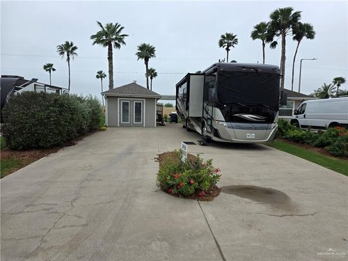 2212 Seagull Ln, Mission, TX, 78572-4992 | Card Image