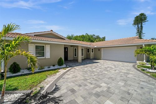 7520 Curtiss Ave, SARASOTA, FL, 34231-8021 | Card Image