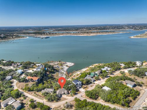 1925 Glenn Dr, Canyon Lake, TX, 78133-4331 | Card Image