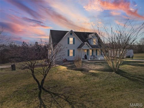 4086 Sandy Estates Dr, Hillsboro, MO, 63050-2700 | Card Image