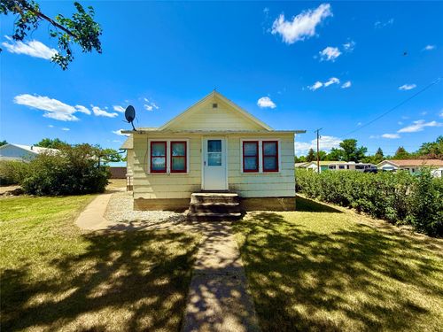 310 3rd St E, Chester, MT, 59522-7759 | Card Image
