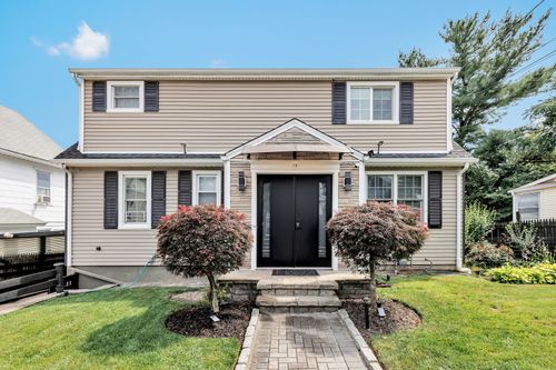 17 Russell St, Ansonia, CT, 06401-2125 | Card Image