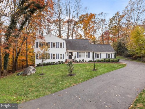 11159 Conestoga Ct, Oakton, VA, 22124-1904 | Card Image