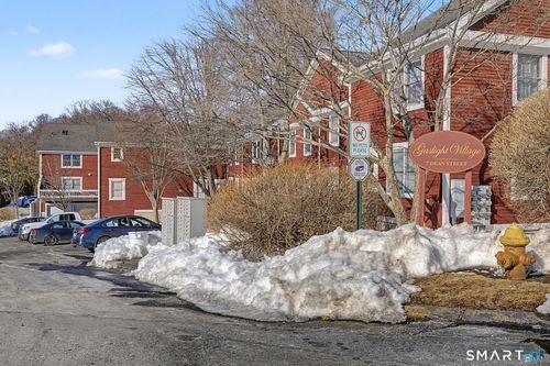 3-304-7 Dean St, Danbury, CT, 06810-5769 | Card Image