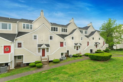 unit-406-173 Russo Ave, East Haven, CT, 06513-2755 | Card Image