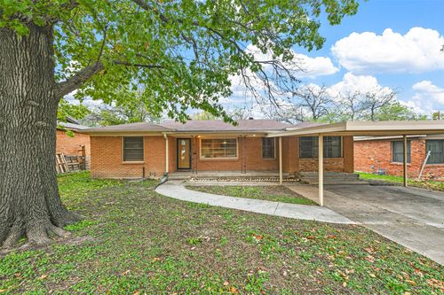 532 June Dr, White Settlement, TX, 76108-2439 | Card Image