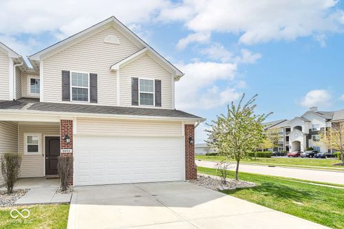 9651 Calamus Dr, Noblesville, IN, 46060-7000 | Card Image