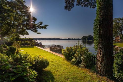 4192 Cedar Point Rd, Lakeland, TN, 38002-9324 | Card Image