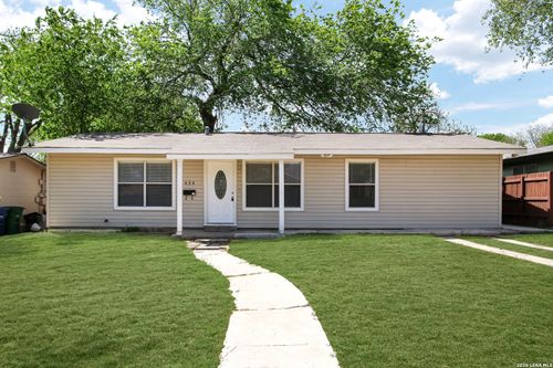 434 Schmeltzer Ln, San Antonio, TX, 78213-3623 | Card Image