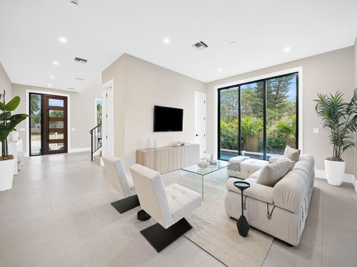 1401 Ne 16th Ave, Fort Lauderdale, FL, 33304-1308 | Card Image