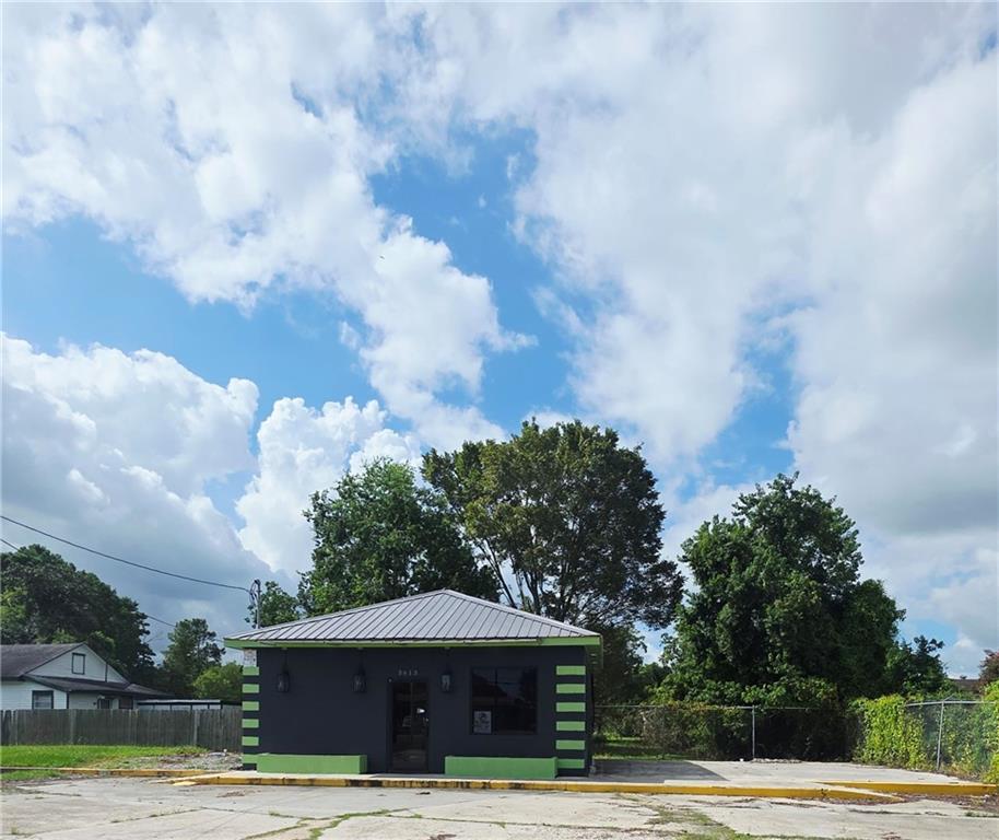 3613 General Meyer Ave, New Orleans, LA 70114