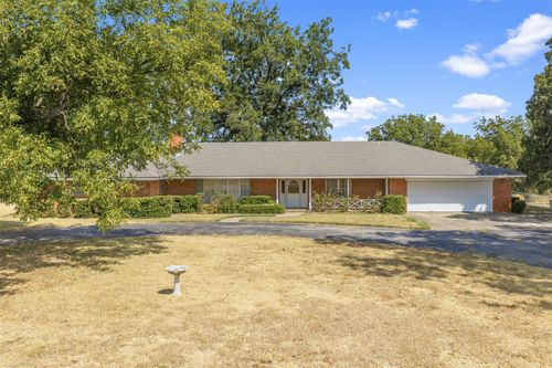 2011 W 1st St, Sulphur, OK, 73086 | Card Image
