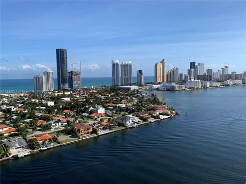 apt-2709-19101 Mystic Pointe Dr, Aventura, FL, 33180-4522 | Card Image