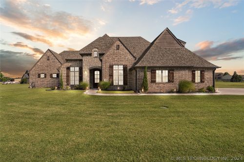 2689 Crosscreek Drive, Oologah, OK, 74053 | Card Image