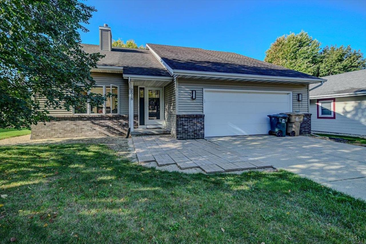 Crest Line Dr, Madison, WI 53704