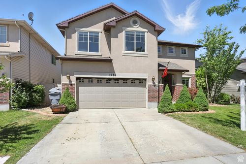 1061 Bellingham Ct, North Salt Lake, UT, 84054-5008 | Card Image