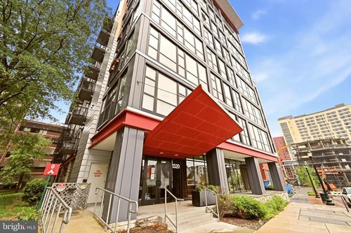 204-1320 Fenwick Ln, SILVER SPRING, MD, 20910-3853 | Card Image