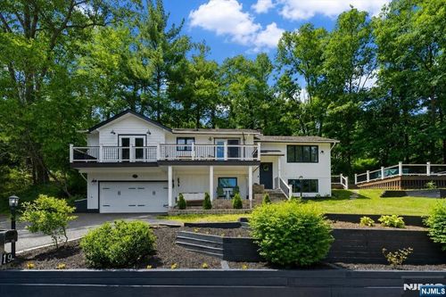 19 Somerville Rd, Hewitt, NJ, 07421-2908 | Card Image
