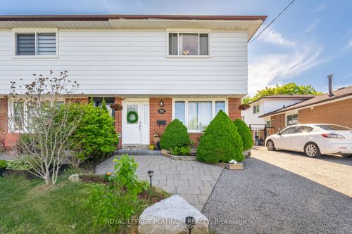 232 Durham St, Oshawa, ON, L1J5R3 | Card Image