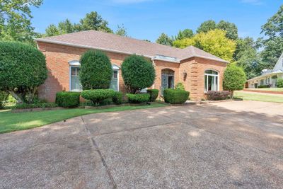 2547 Hollyhock Cv, House other with 5 bedrooms, 3 bathrooms and null parking in Germantown TN | Image 1