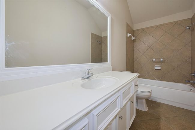 2206 Grand Shore Ct, House other with 4 bedrooms, 4 bathrooms and 2 parking in Pearland TX | Image 28