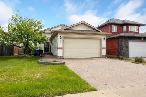 299 Pacific Cres, Fort Mcmurray, AB, T9K0G5 | Card Image