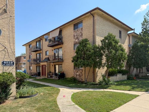 2n-8504 W Catherine Ave, Chicago, IL, 60656-2514 | Card Image