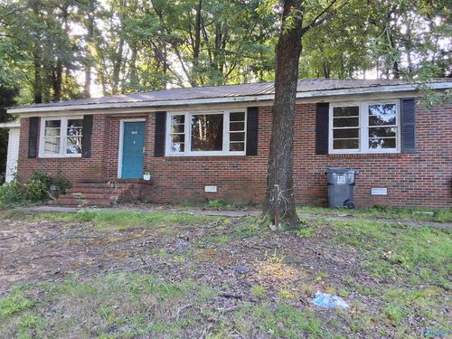 1021 Cynthia Cres, Anniston, AL, 36207-4169 | Card Image