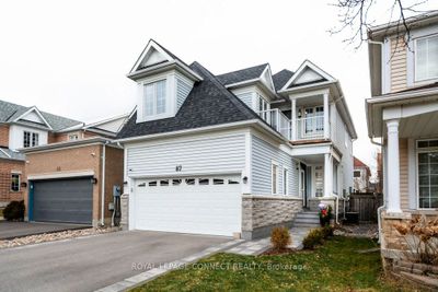 87 Long Island Cres, House other with 3 bedrooms, 3 bathrooms and 4 parking in Scarborough ON | Image 1