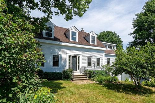 135 Pepperrell Rd, Kittery Point, ME, 03905-5113 | Card Image