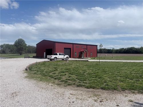 1763 Reno Rd, Neodesha, KS, 66757-1216 | Card Image