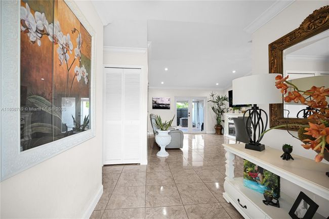 14103 Sw 55 Th St, Townhouse with 2 bedrooms, 1 bathrooms and null parking in Miami FL | Image 7