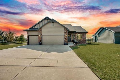 4803 N Emerald Ct, Maize, KS, 67101-8704 | Card Image