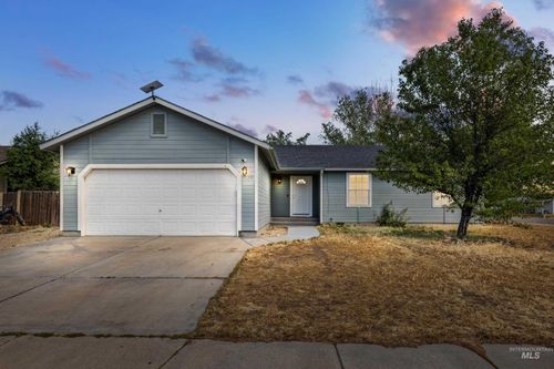 1230 Del Mar St, Mountain Home, ID, 83647-3767 | Card Image
