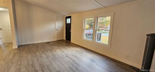 25 Railroad Ave, Long Eddy, NY, 12760-5024 | Card Image